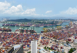 前5月中国进出口1.1万亿美元其中出口增33.2%